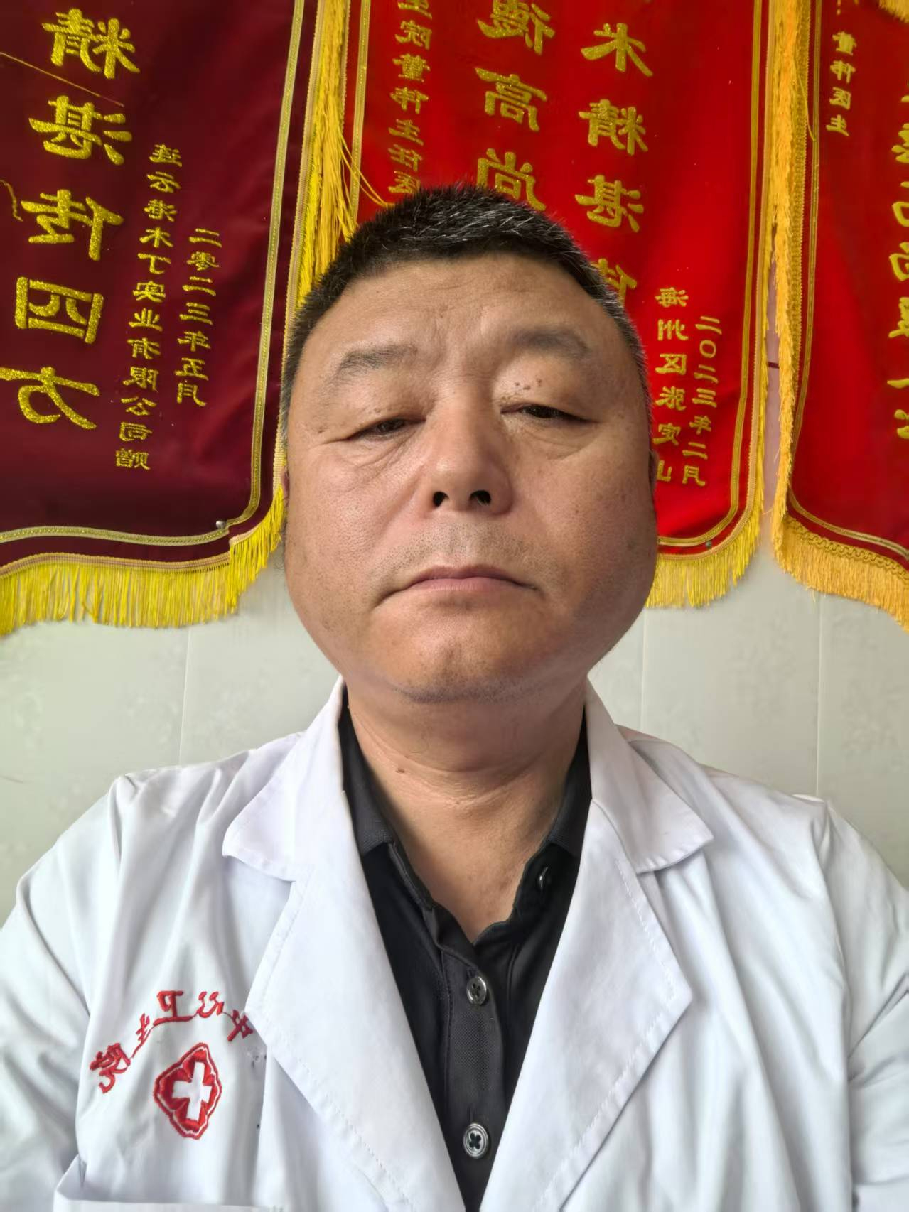 神农鼎中医学研究院暨新沂社工职业学校中医药教师-董伟